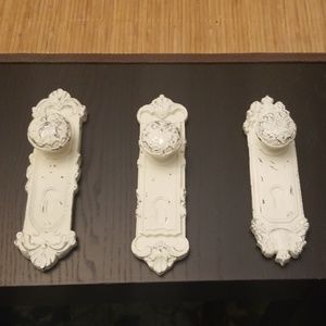 Set of 3 door knock hooks